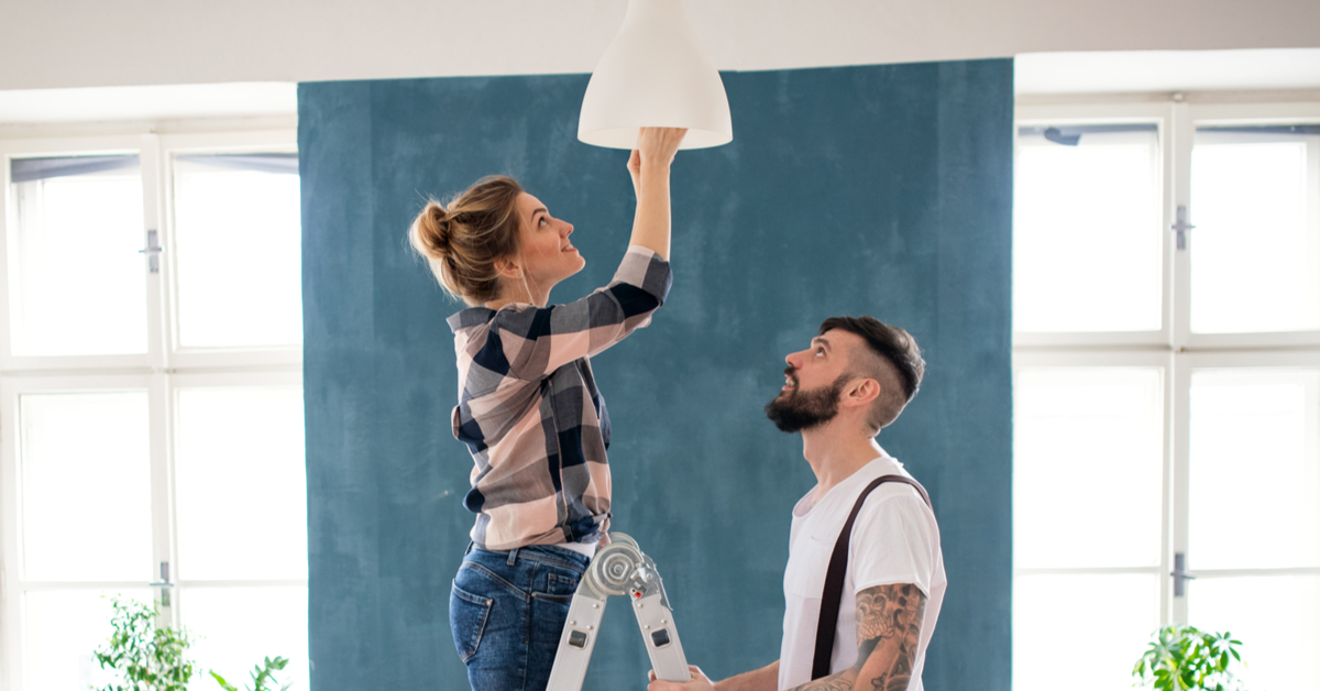 Should I Replace My Old Light Bulbs with Led Bulbs?