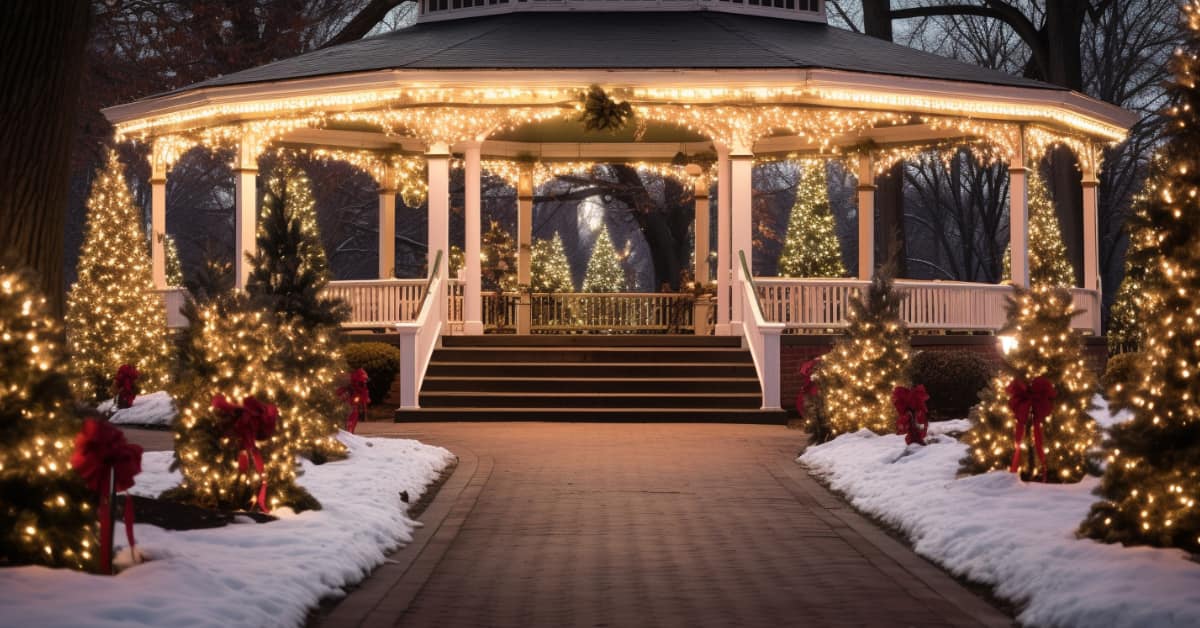 Great Outdoor Christmas Lighting Starts With a Detailed Plan